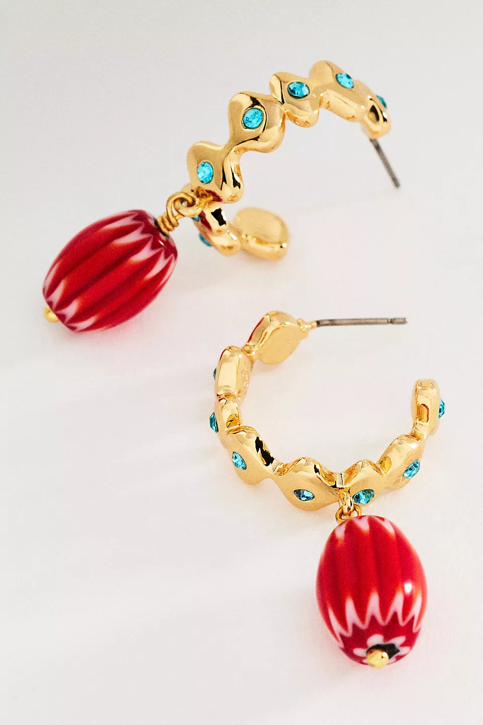Mignonne Gavigan Miranda Hoops