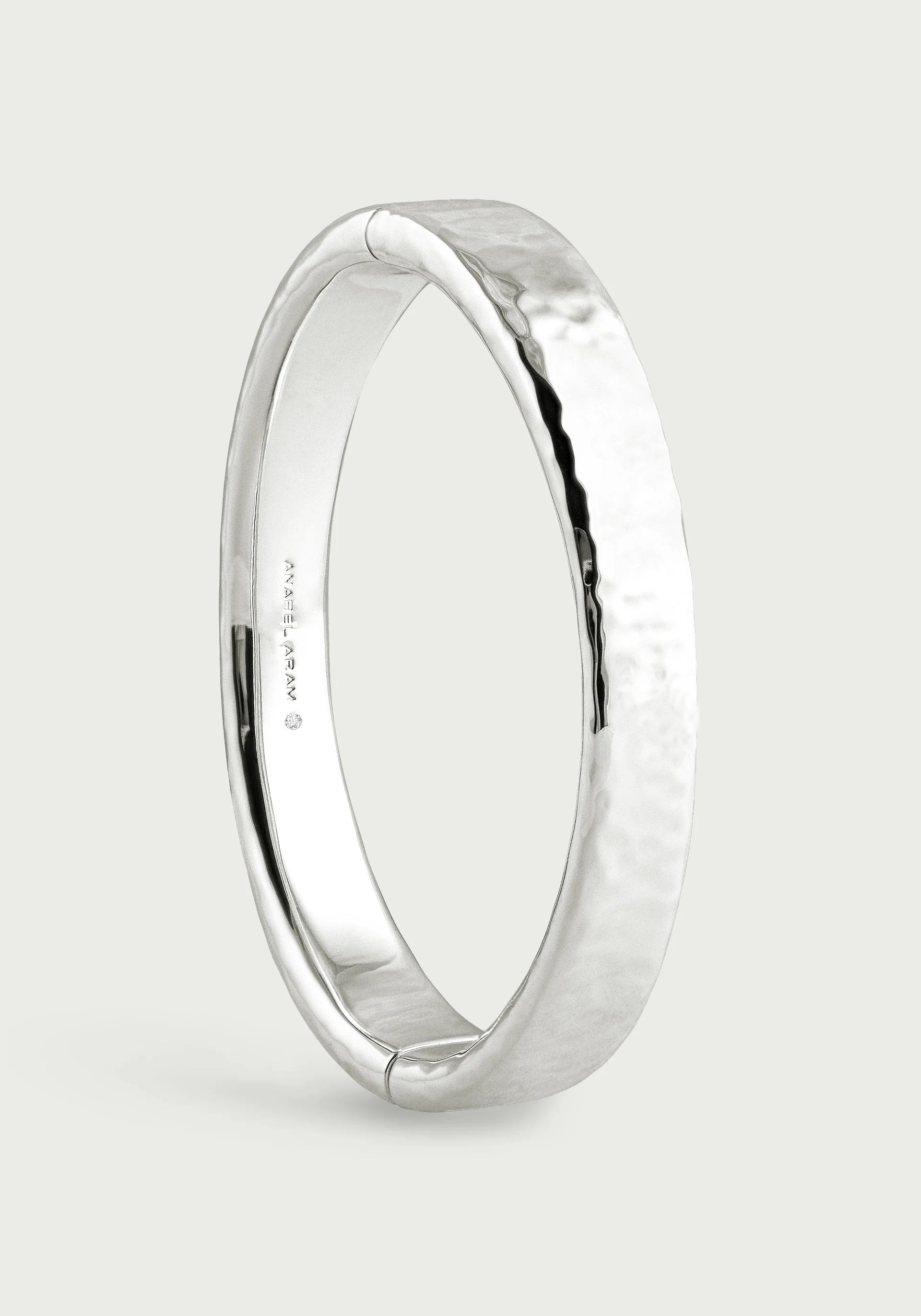 Anabel Aram Farrier Wide Hinged Bangle -Silver