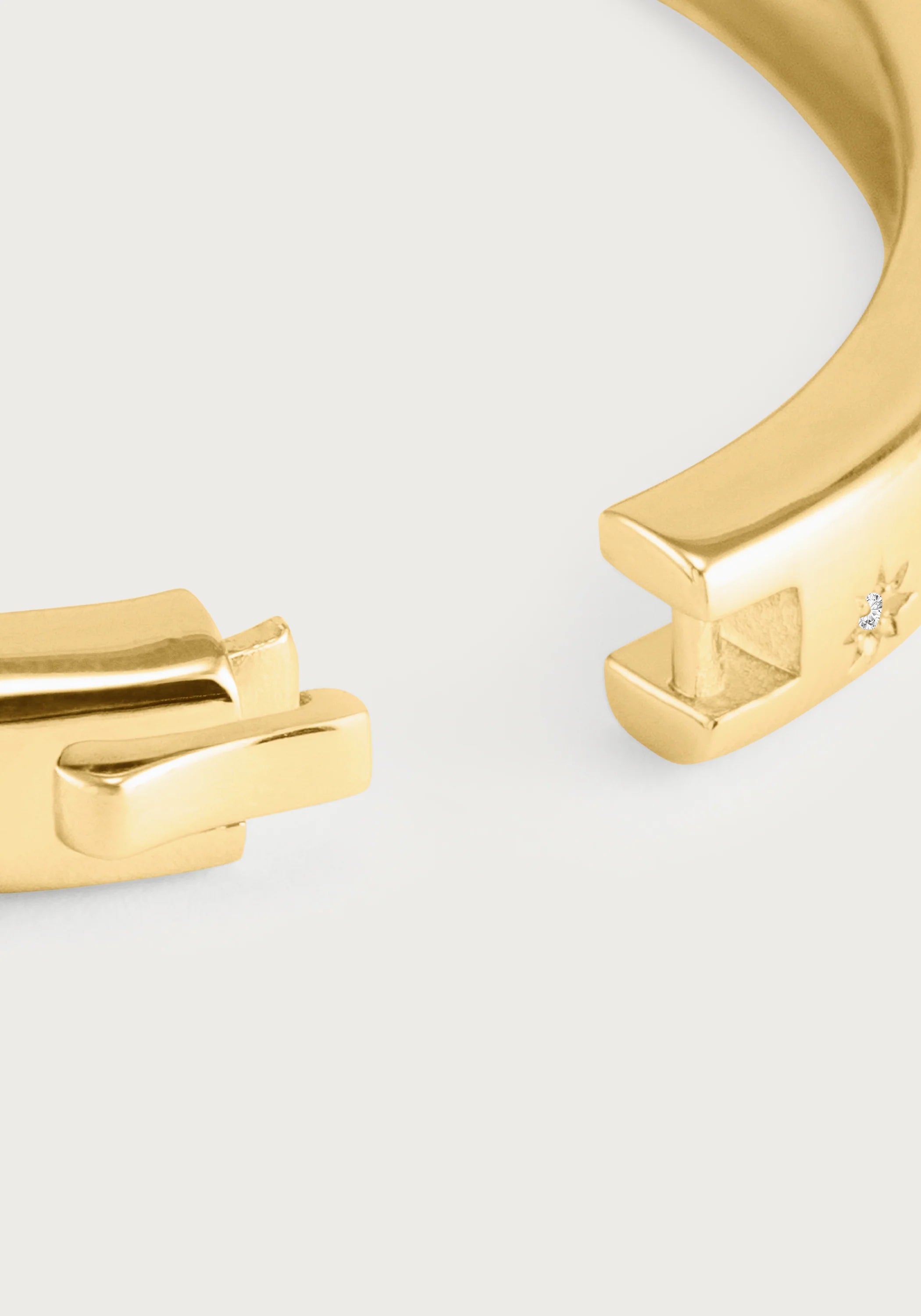 Anabel Aram Celeste Medium Bangle