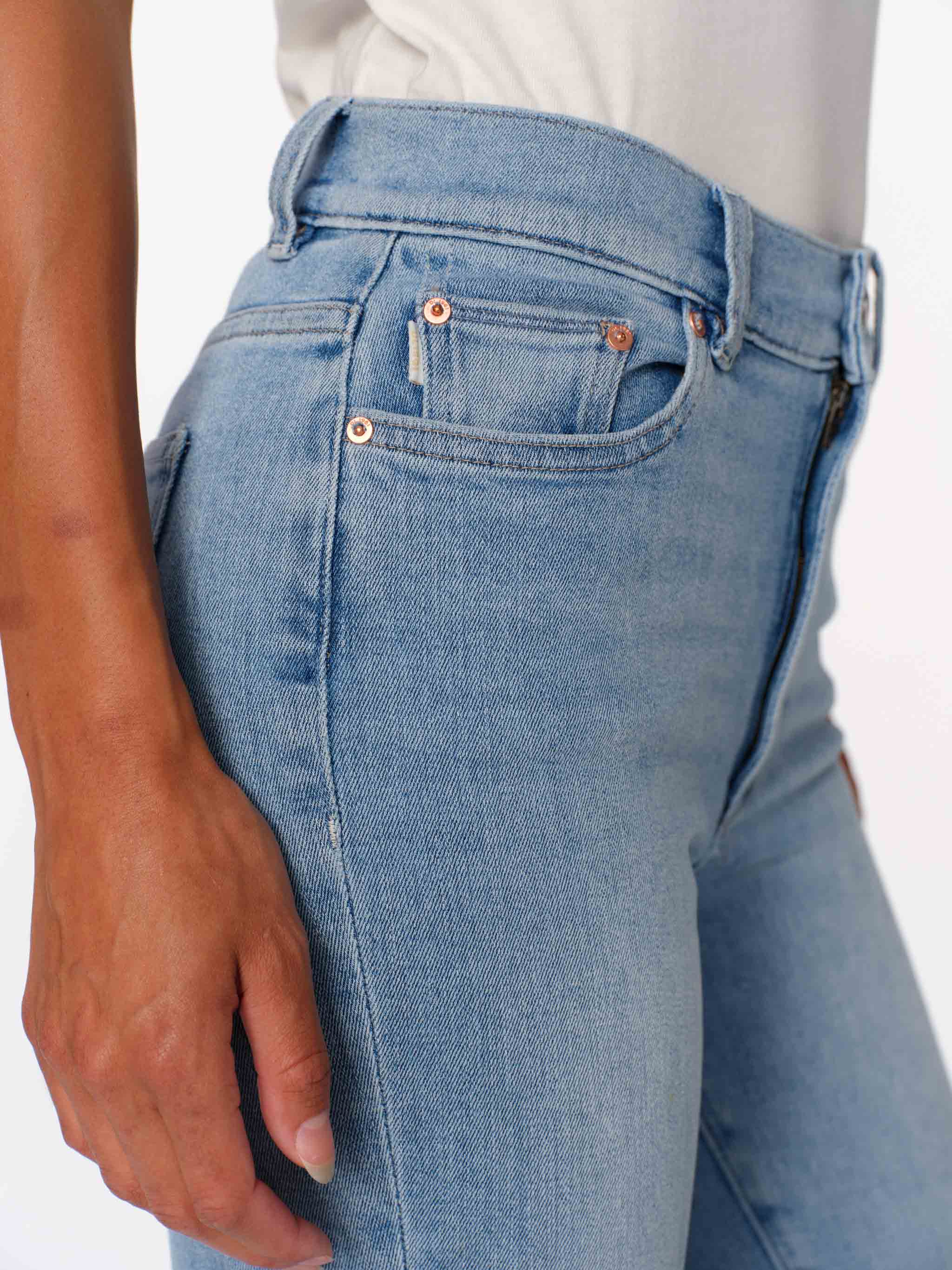 DL1961 Bridget Boot High Rise Instasculpt Crop - Fountain