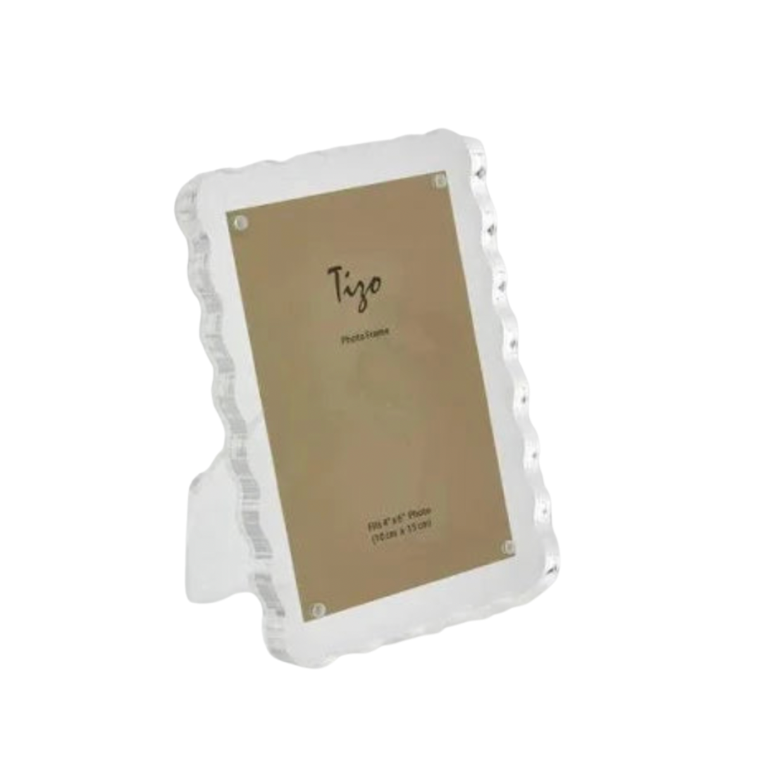 Lucite Frame Wave Design Clear 4x6"
