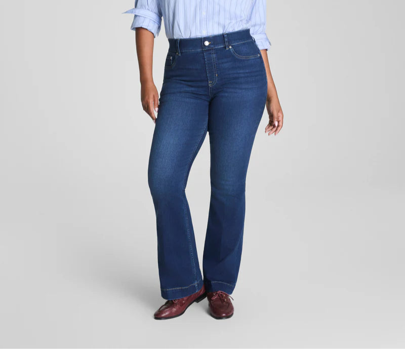 SPANX  Denim Pull On Kick Flr 2.0 - Poseidon