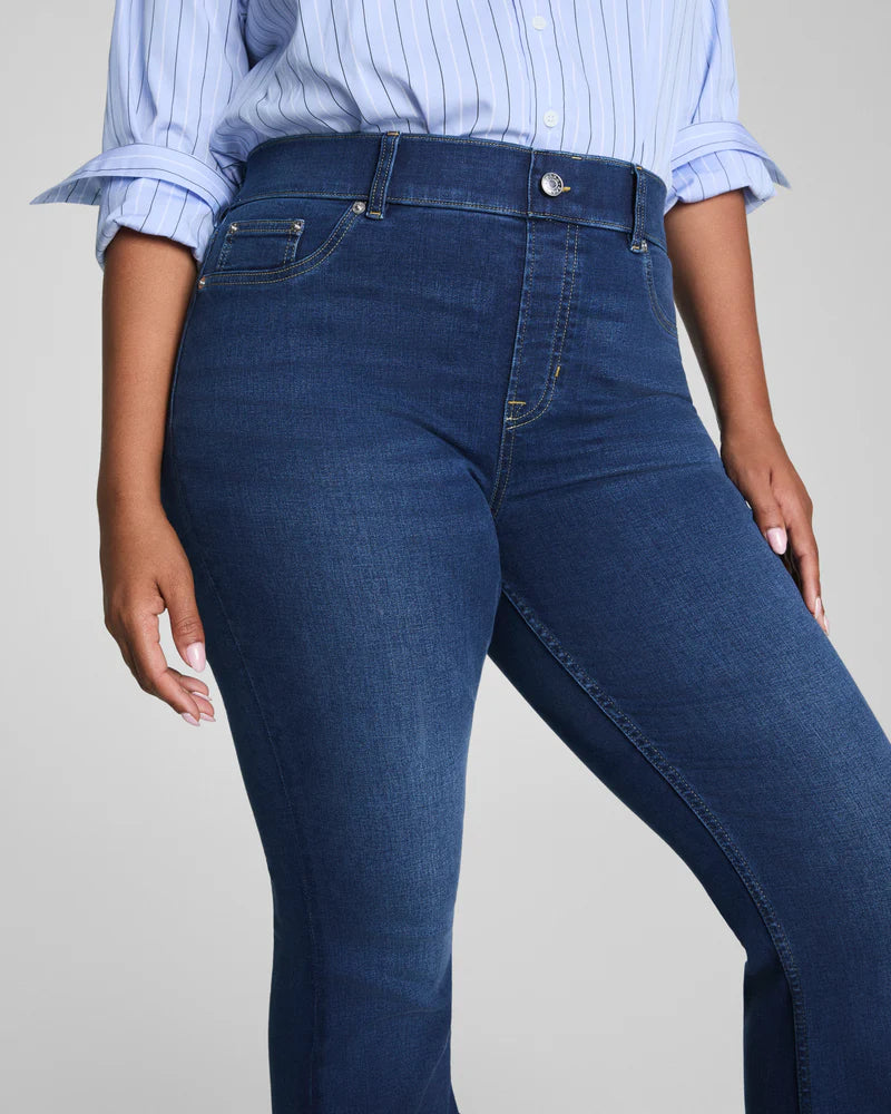 SPANX  Denim Pull On Kick Flr 2.0 - Poseidon