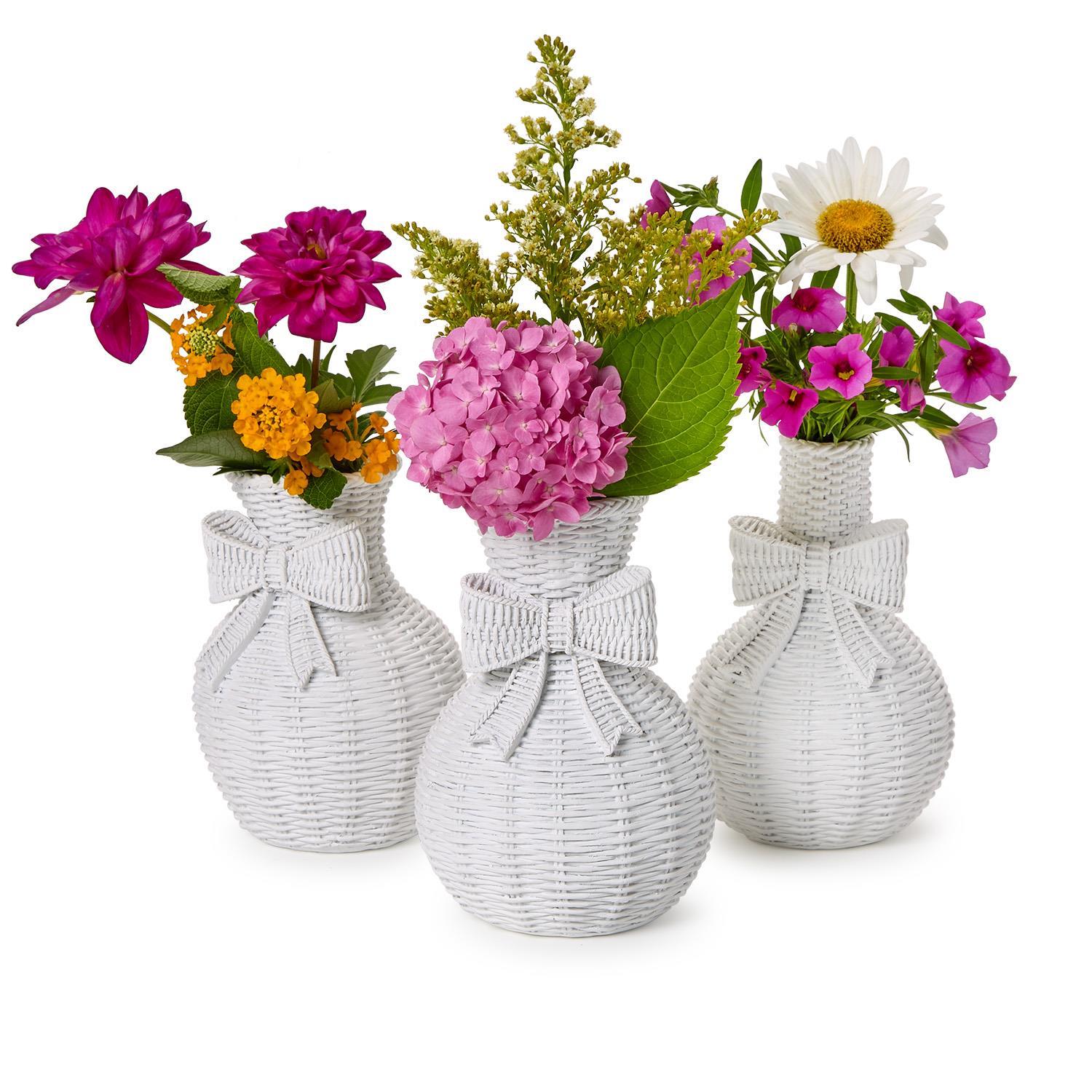 White Vase with Bow - 3 Variants