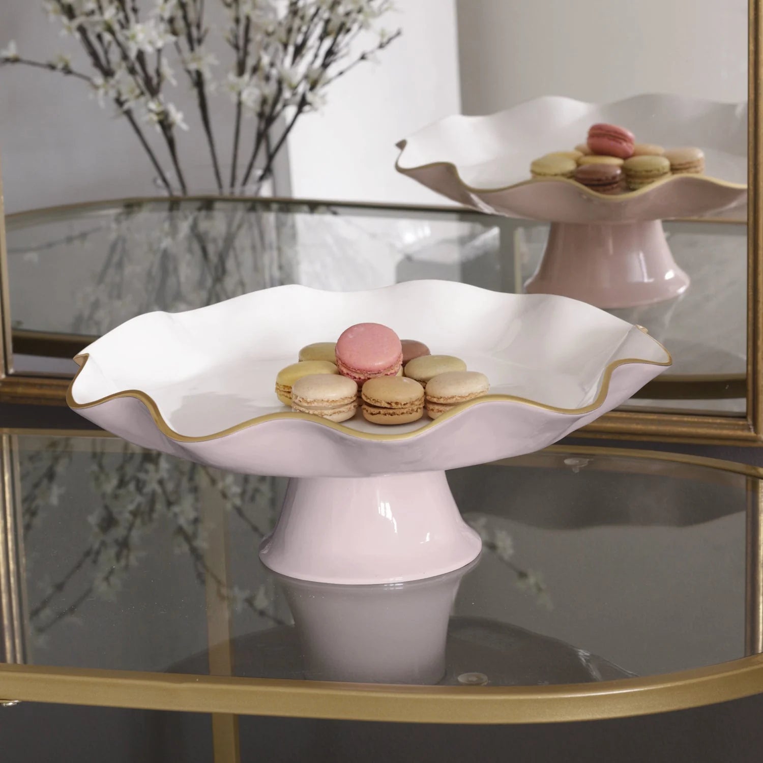 ENCANTO Carola Pedestal Cake Plate Camellia and White