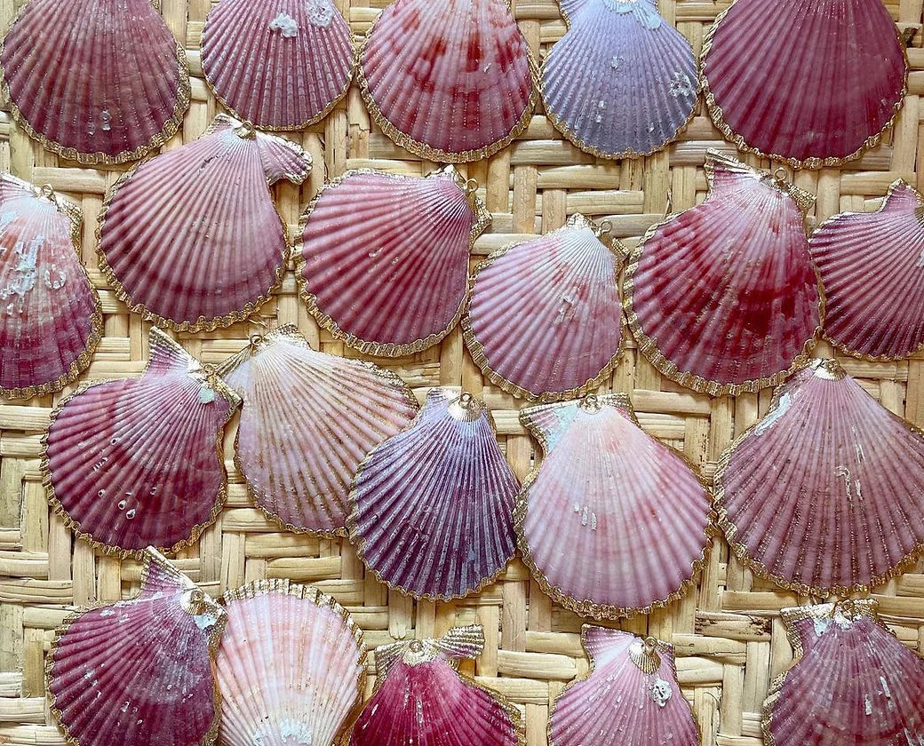 La Mer Pearl Cluster Earrings - Purple