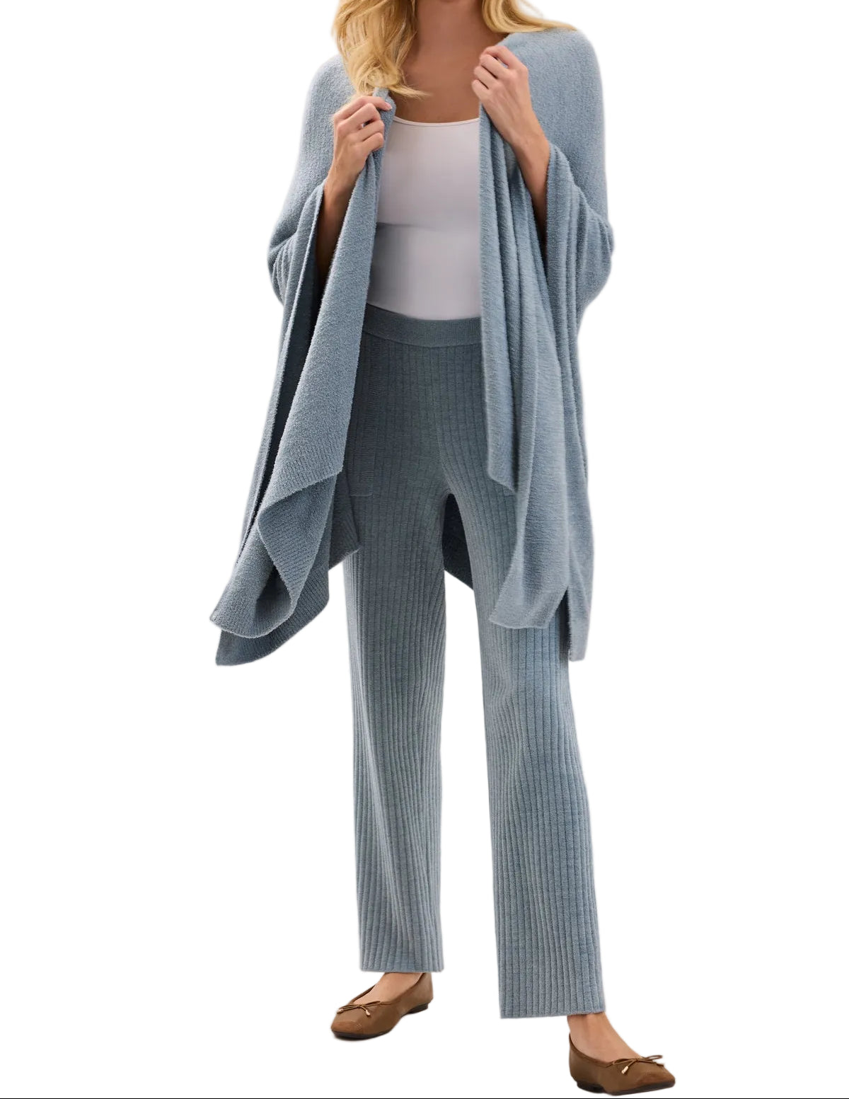 Barefoot Dreams Weekend Wrap OS Blue Aura