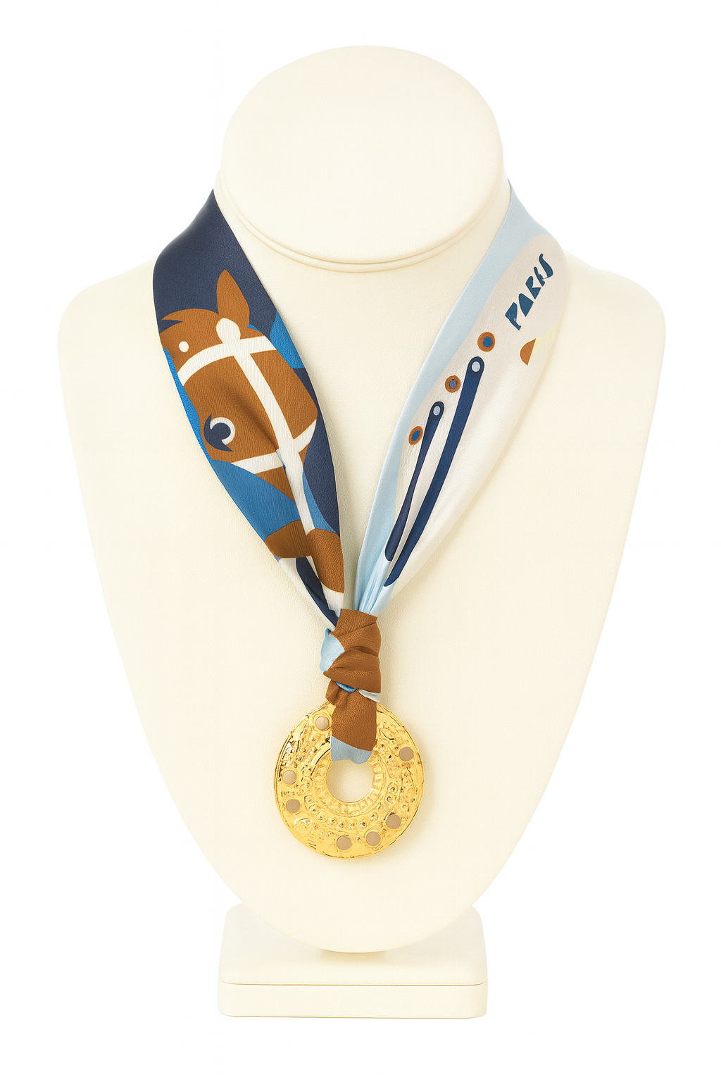 Knotted Twilly with Circle Medallion