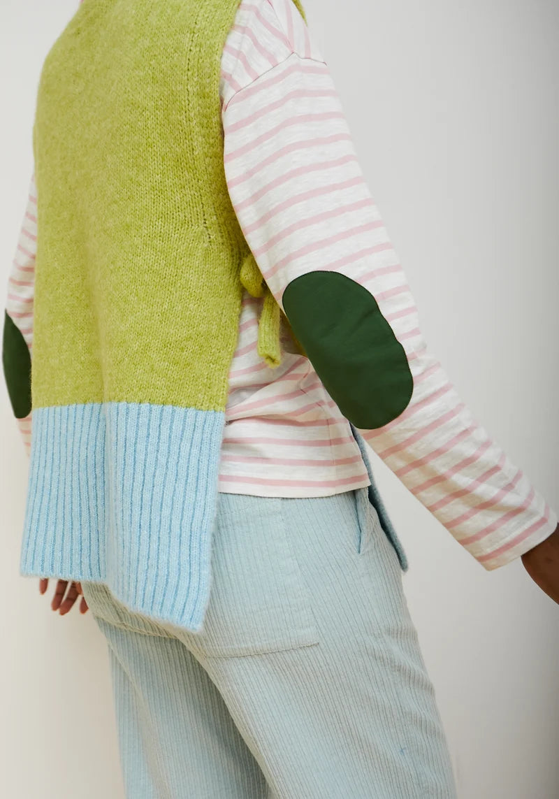 Dr. Bloom Chaleco Clue Cielo Sweater