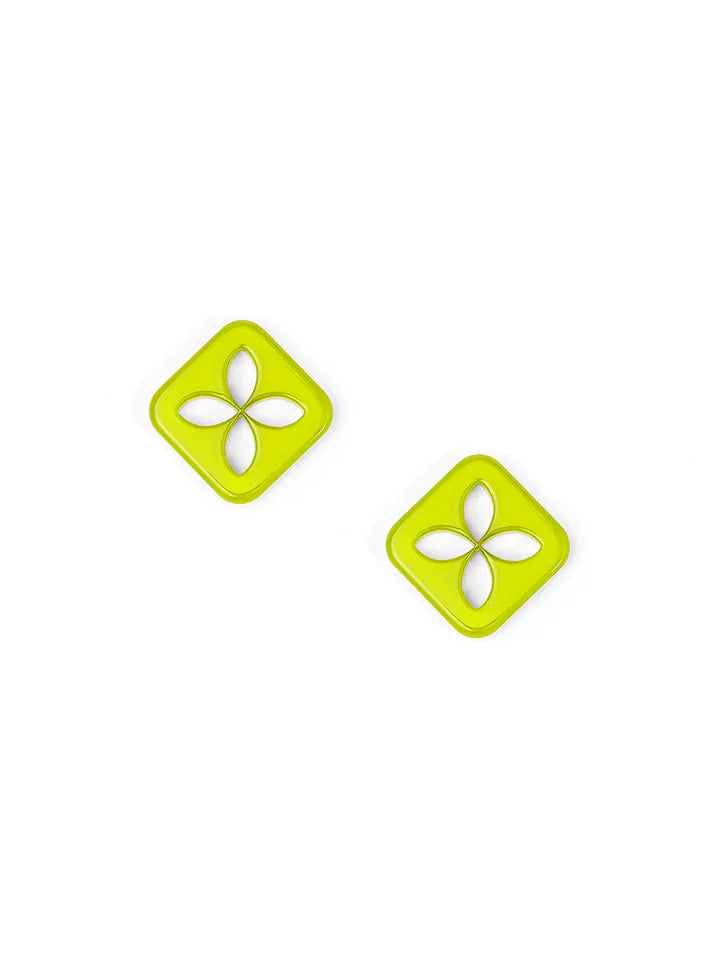 Quatrefoil Cutout Square Earring - (eight colors)