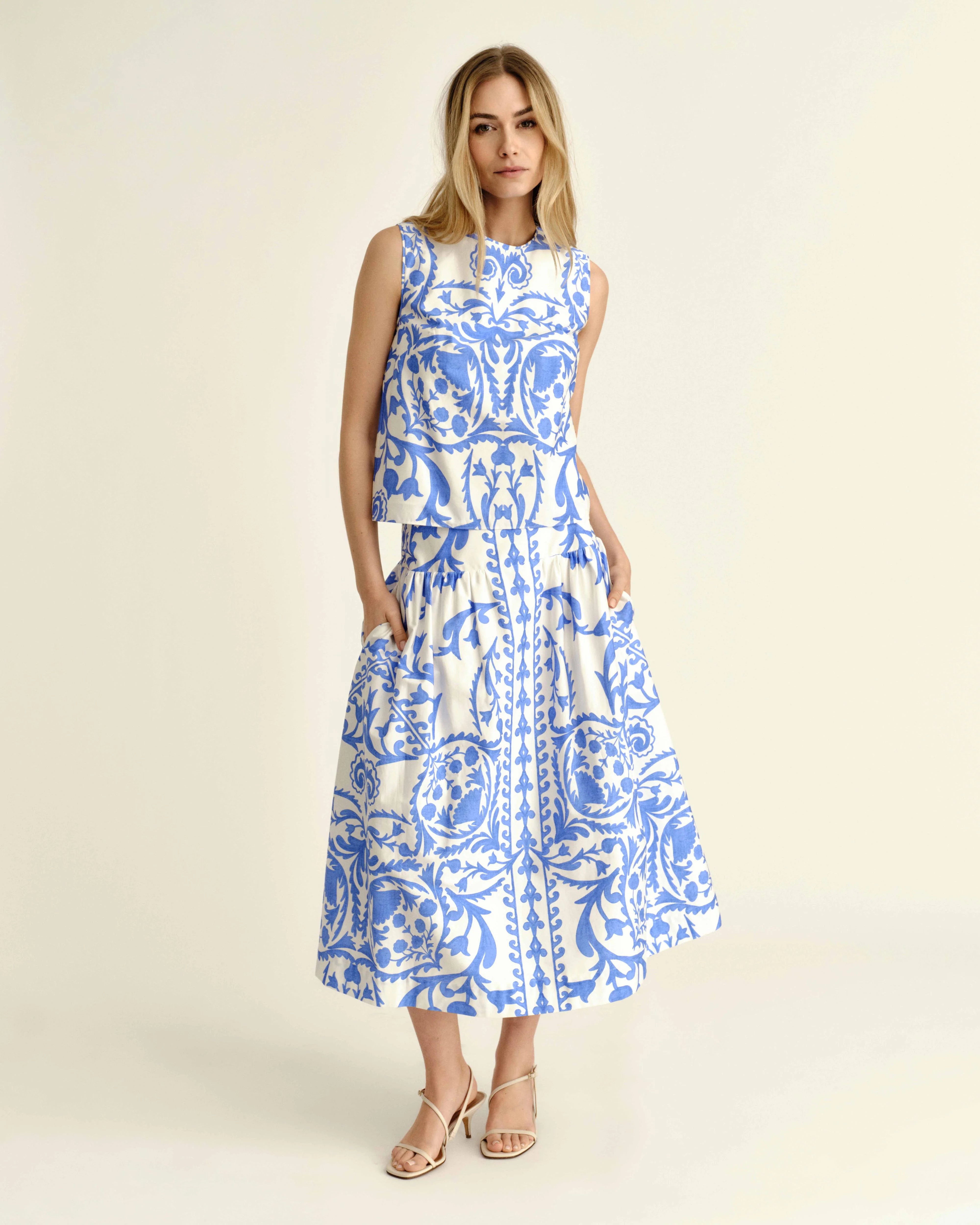 Cartolina Linda Shell Top-Faraway Print-Provence Blue