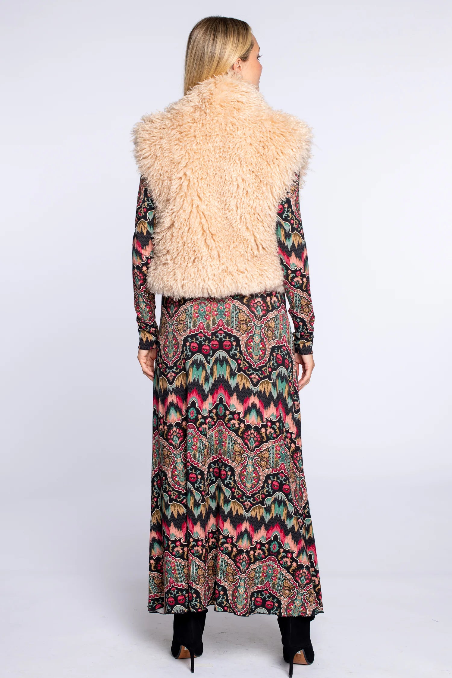 Elizabeth James Lia Vest | Bargello