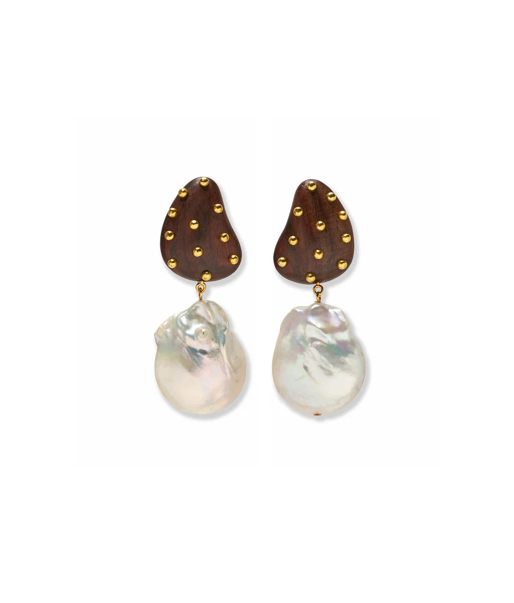 Lizzie Fortunato Orbit Earrings in Pearl