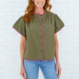 Caryn Lawn Cassie Top | Olive