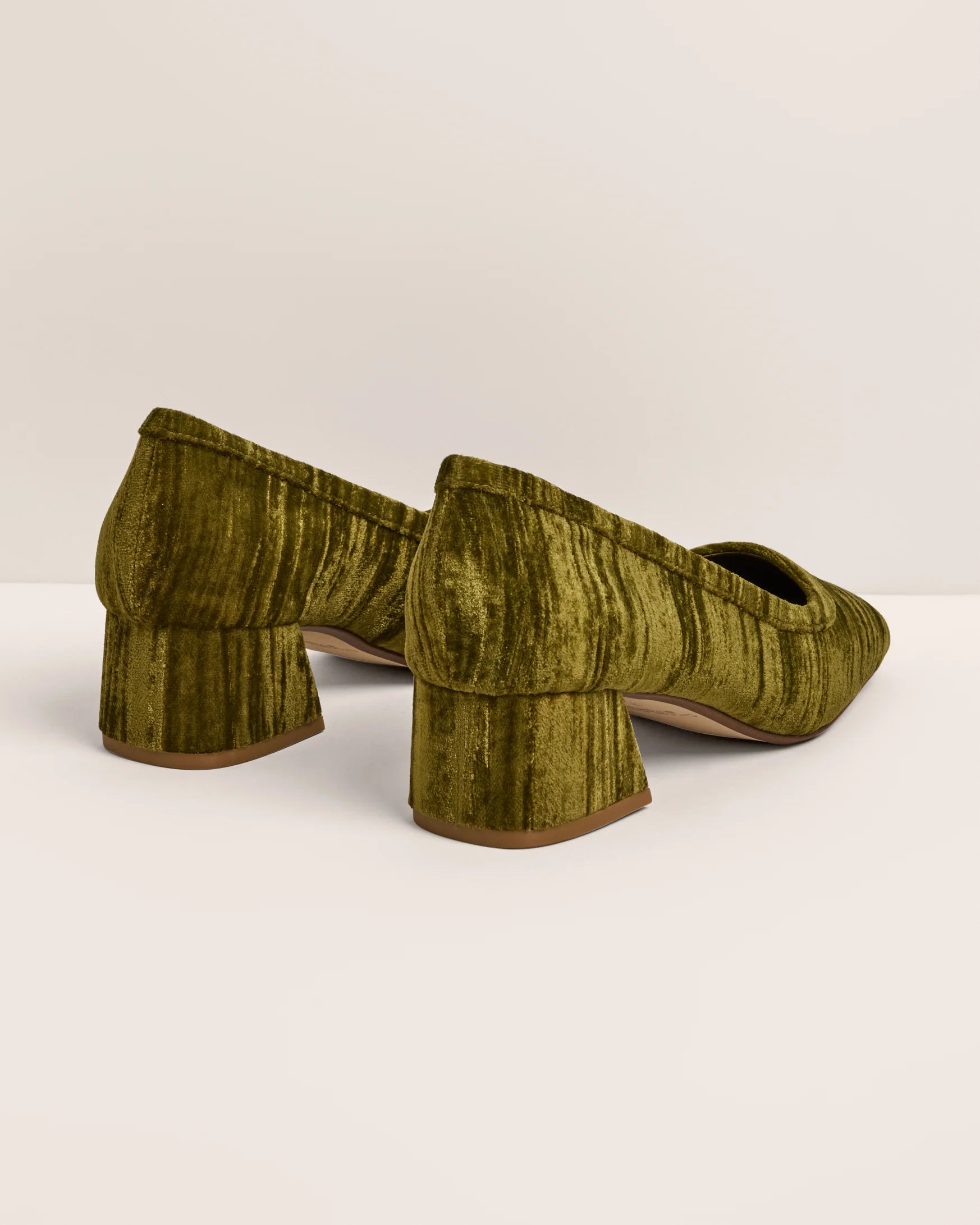 Charlotte Stone Poppie | Olive