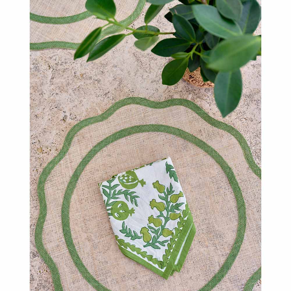 Pomegranate Green Scalloped Placemat - Set of 4