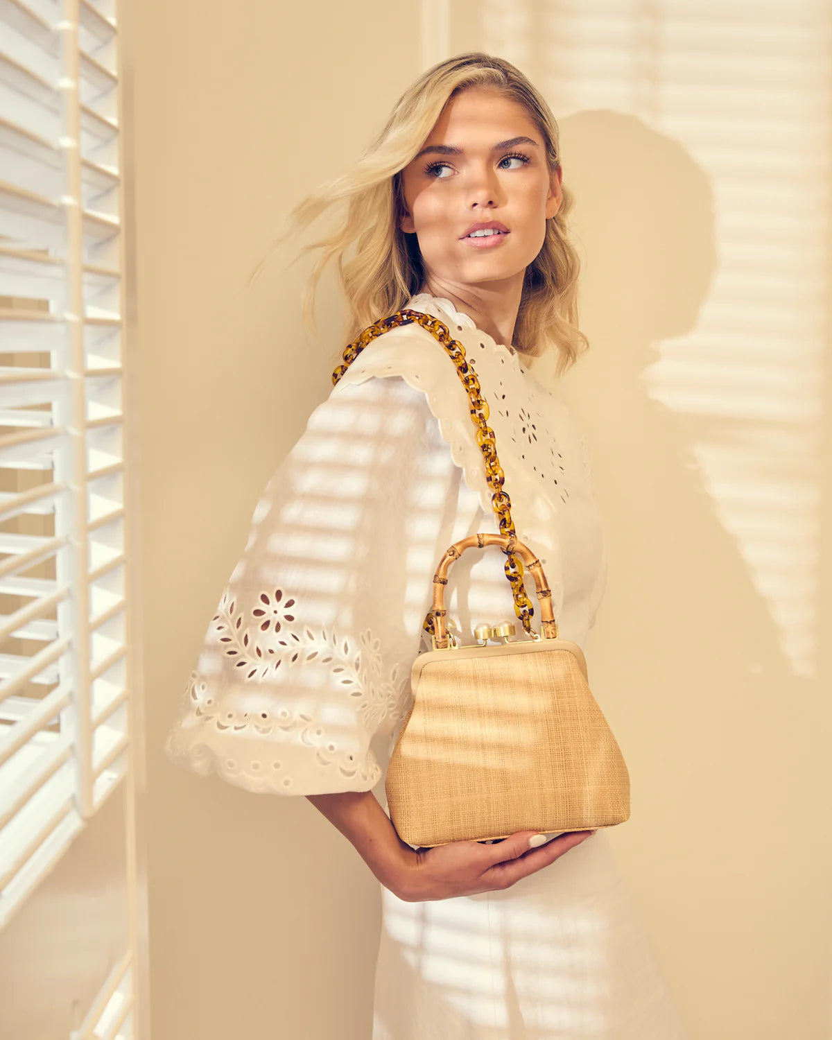 Pamela Munson The Petite Lee