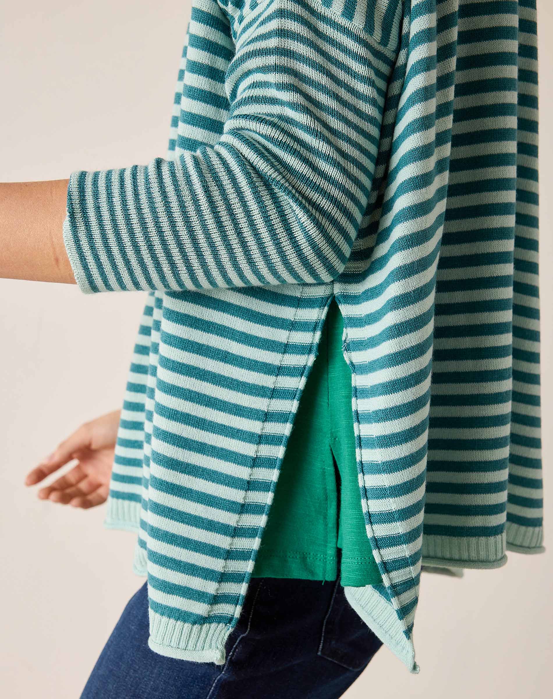 MER SEA Catalina Crewneck Sweater | Deep Ocean Rain Stripe