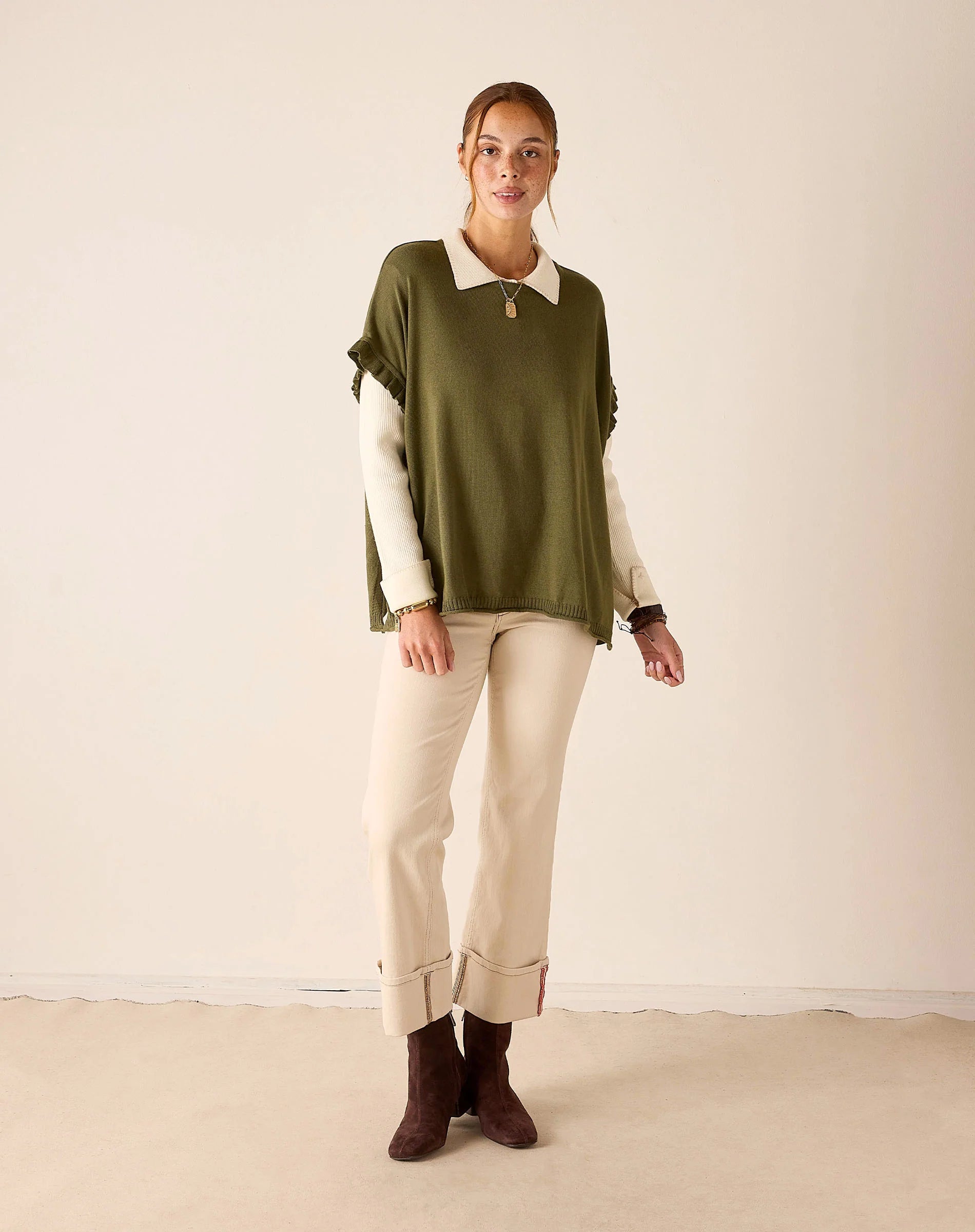 MER SEA Catalina Short Sleeve Ruffle Sweater | Jester Red  and Moss