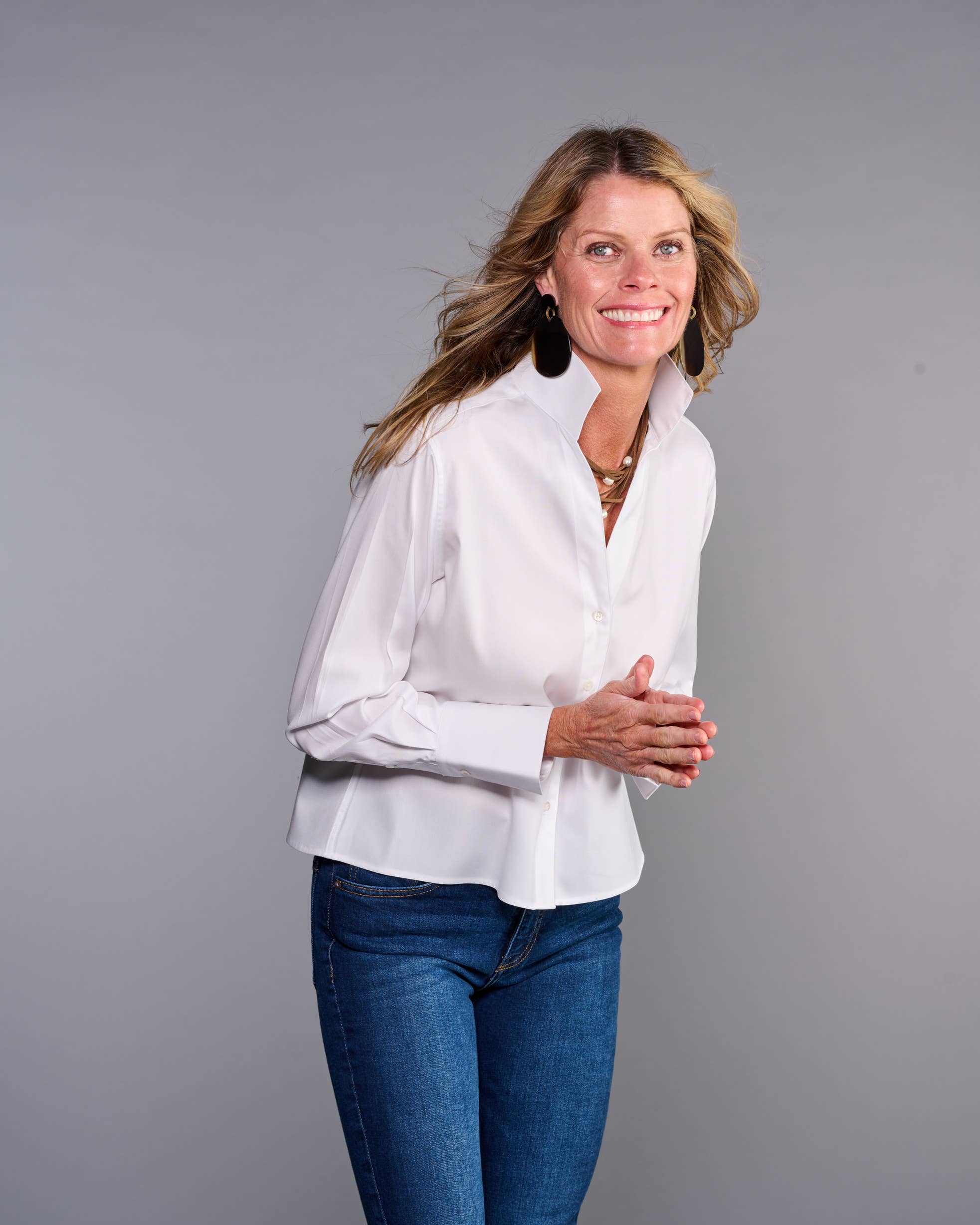 The League Crop Shirt in Crisp White: XS