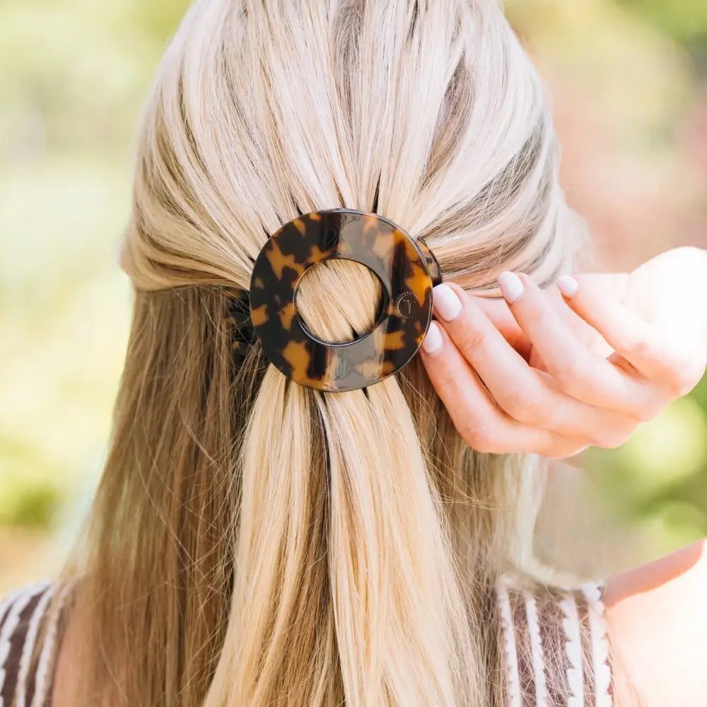 Teleties Tortoise Medium Circle Hair Clip