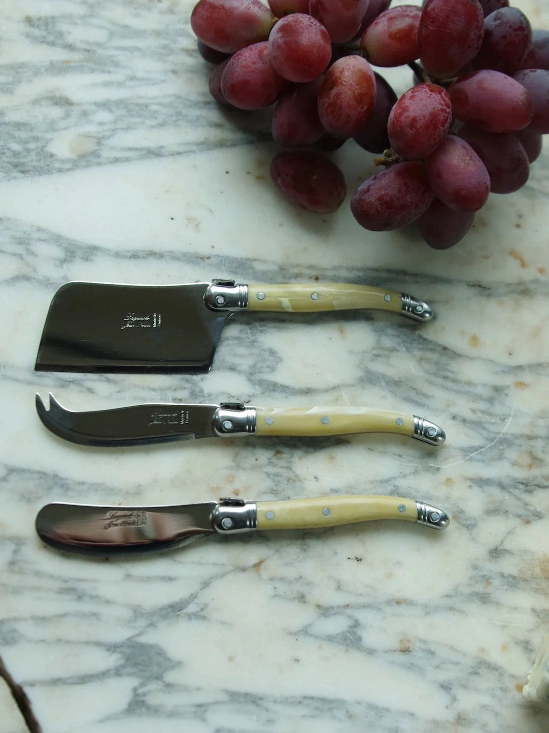 Laguiole 3 Piece Mini Cheese Utensil Set, Pale Horn in Wood Box