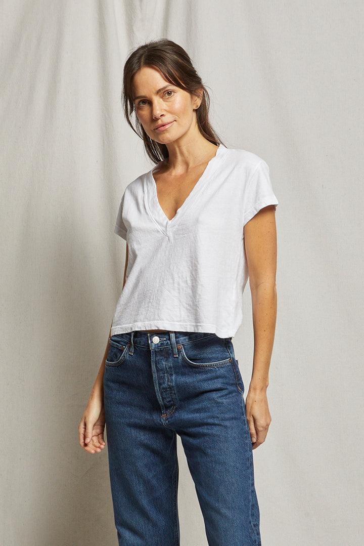 Perfect White Tee - Alanis V-neck - White