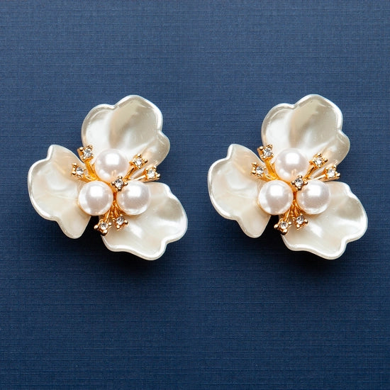Gardenia Earrings - Ivory